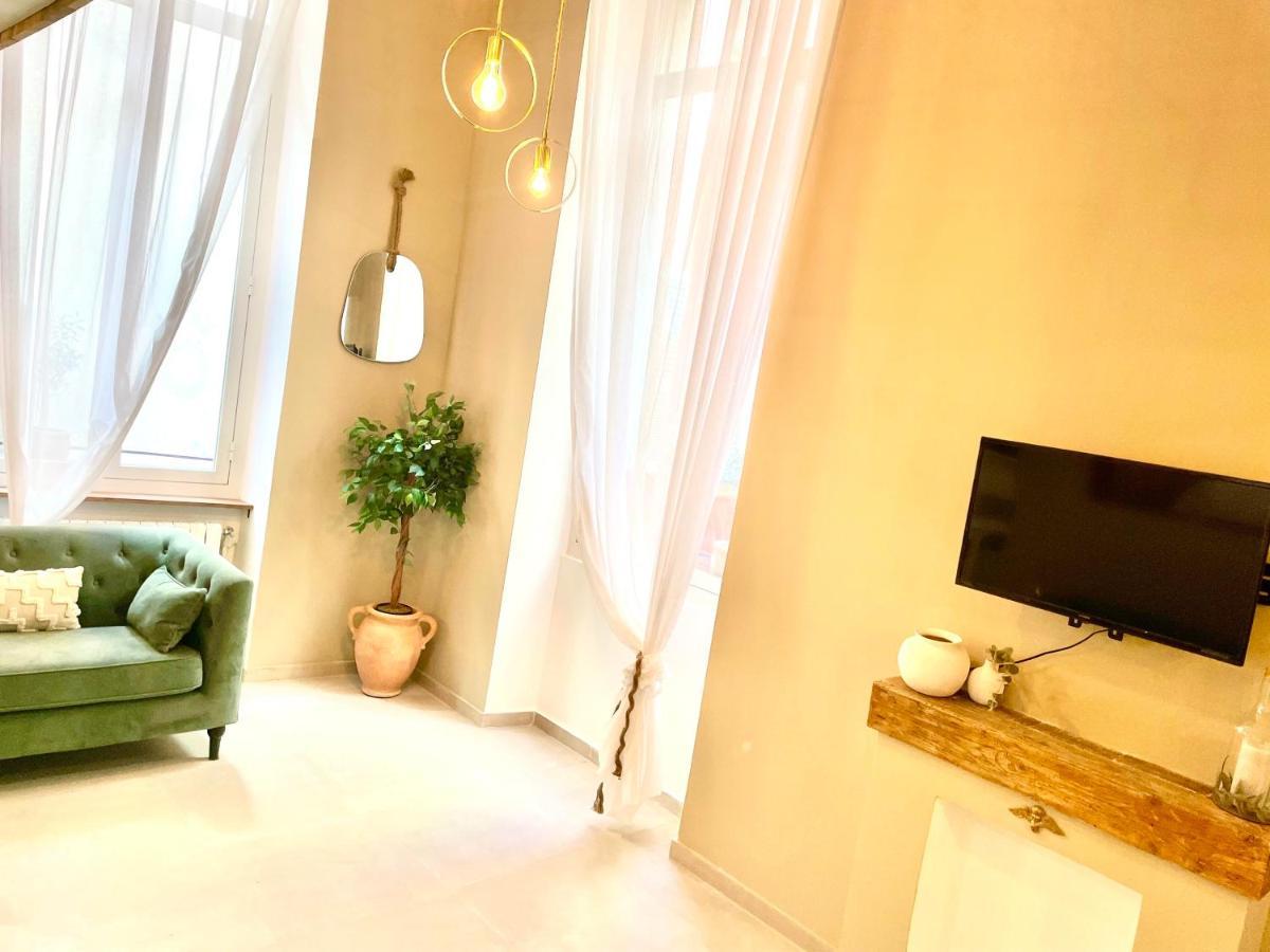 Spacious Loft, Duplex, Old Town, 3 Bedrooms - Easy Check-In Nice Exterior photo