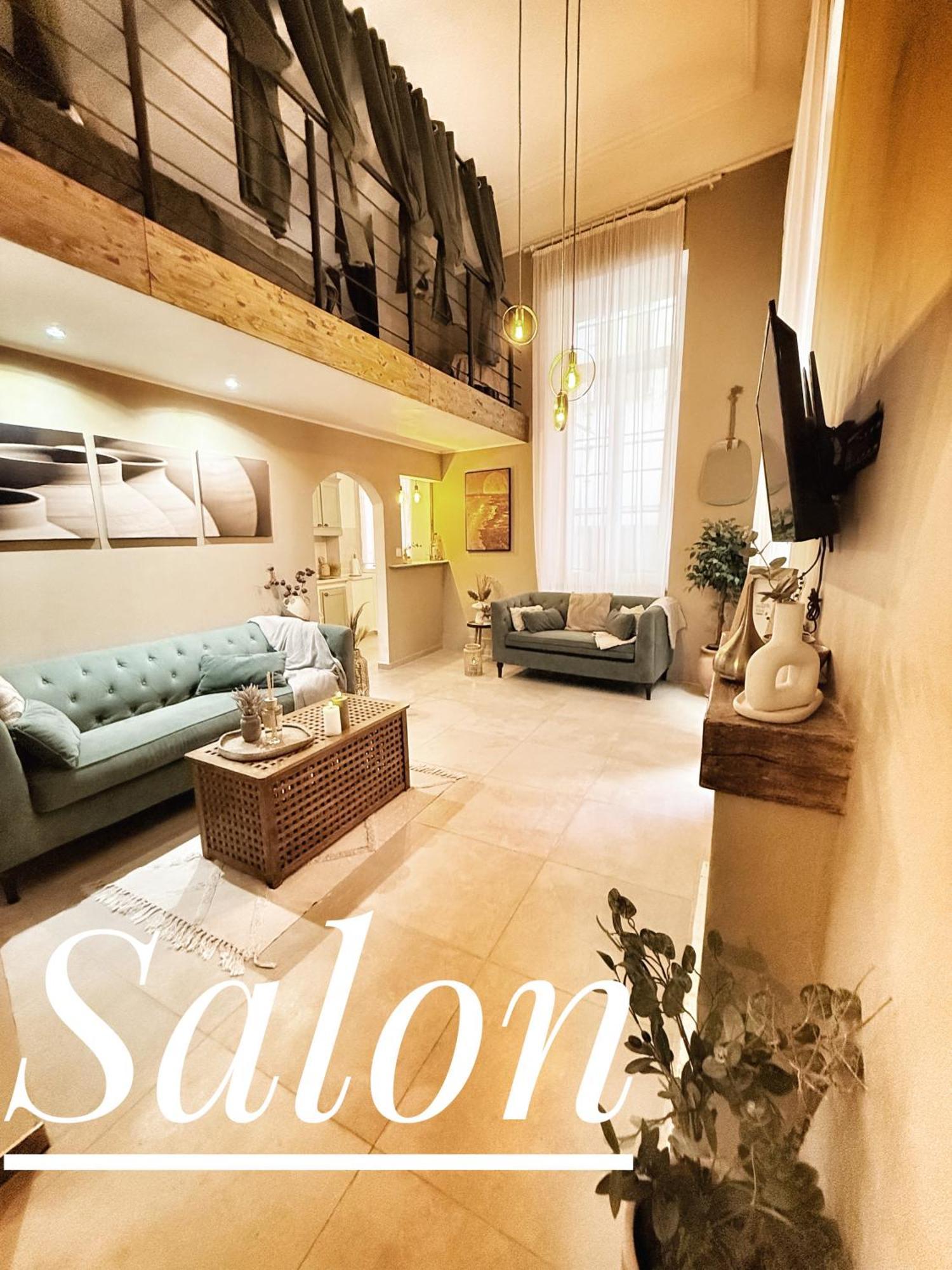 Spacious Loft, Duplex, Old Town, 3 Bedrooms - Easy Check-In Nice Exterior photo